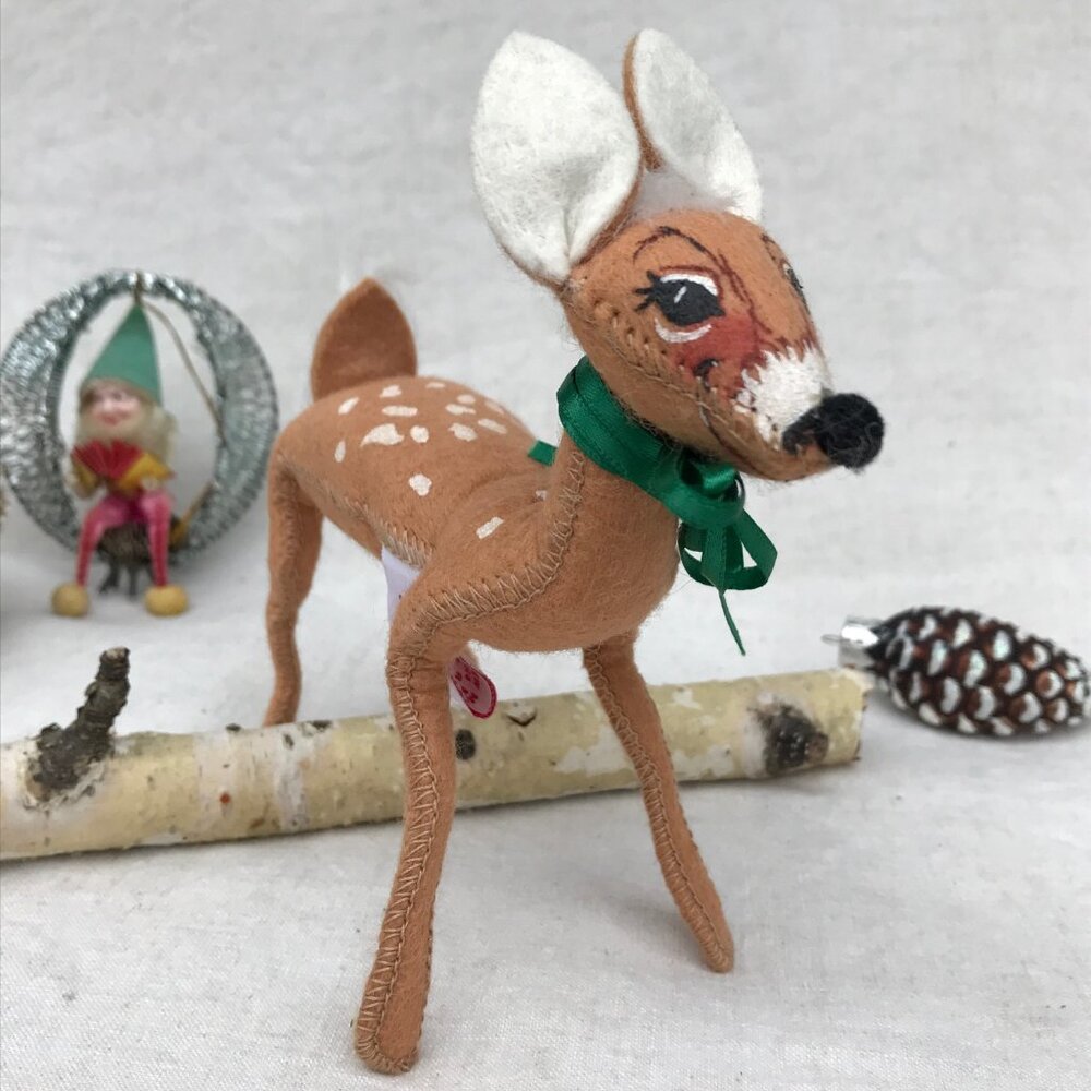 Annalee '91 Christmas Big Eyed Fawn Reindeer Doe Doll Christmas Figurine